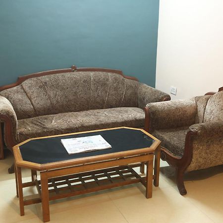 Hotel Ginger Palace - Corporate Hotel Noida Sector 62 Dış mekan fotoğraf