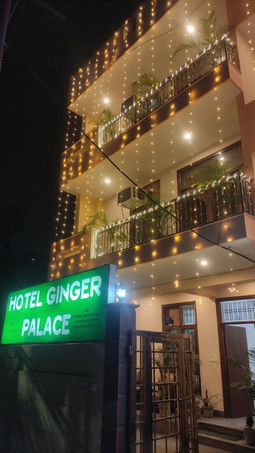 Hotel Ginger Palace - Corporate Hotel Noida Sector 62 Dış mekan fotoğraf